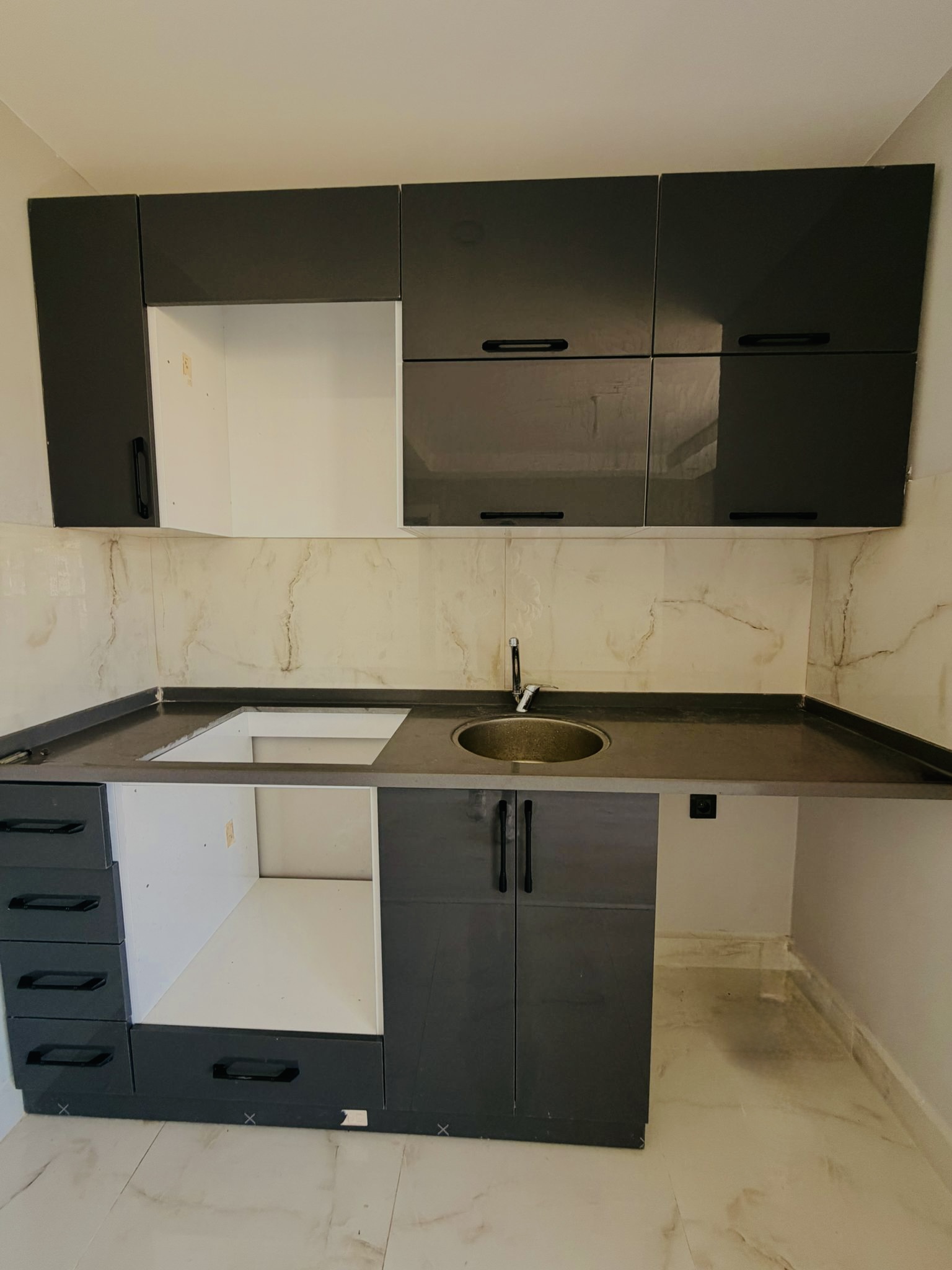 DEMİRELDE KATTA SIFIR 1+1 KİRALIK DAİRE